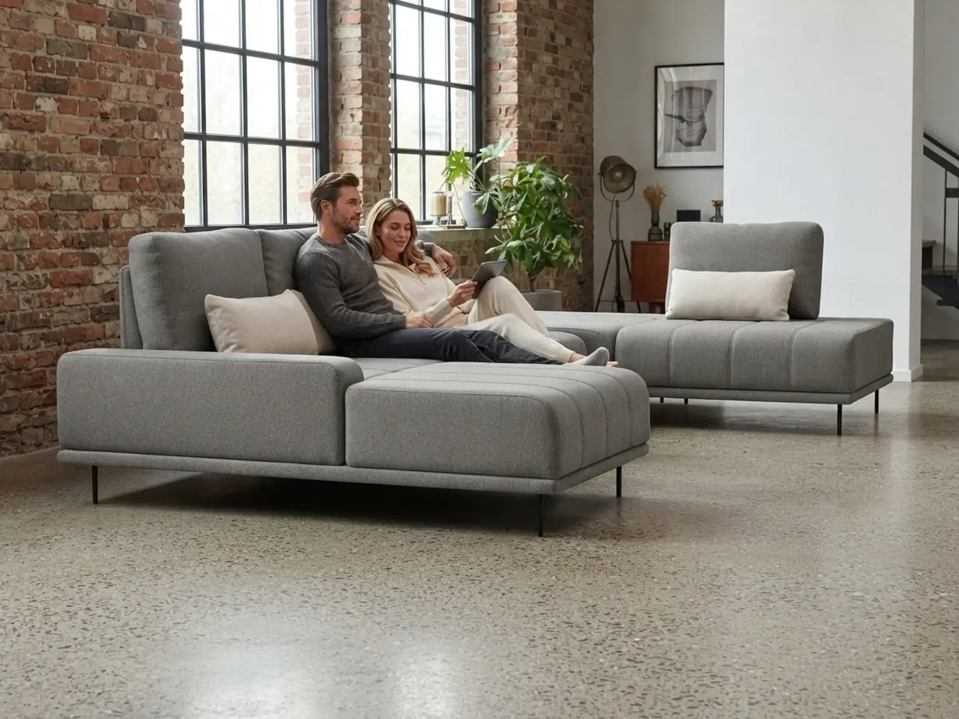 Диван Пуф П-образный 411 см серый рогожка купить в Минске — в интерьере гостиной, кадр 2